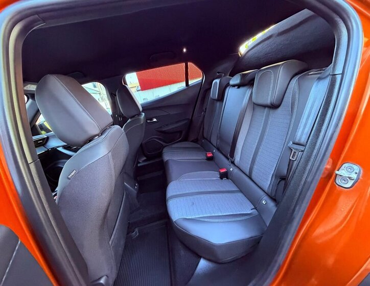 Peugeot 2008 Hatchback 1,2 l 74 kw