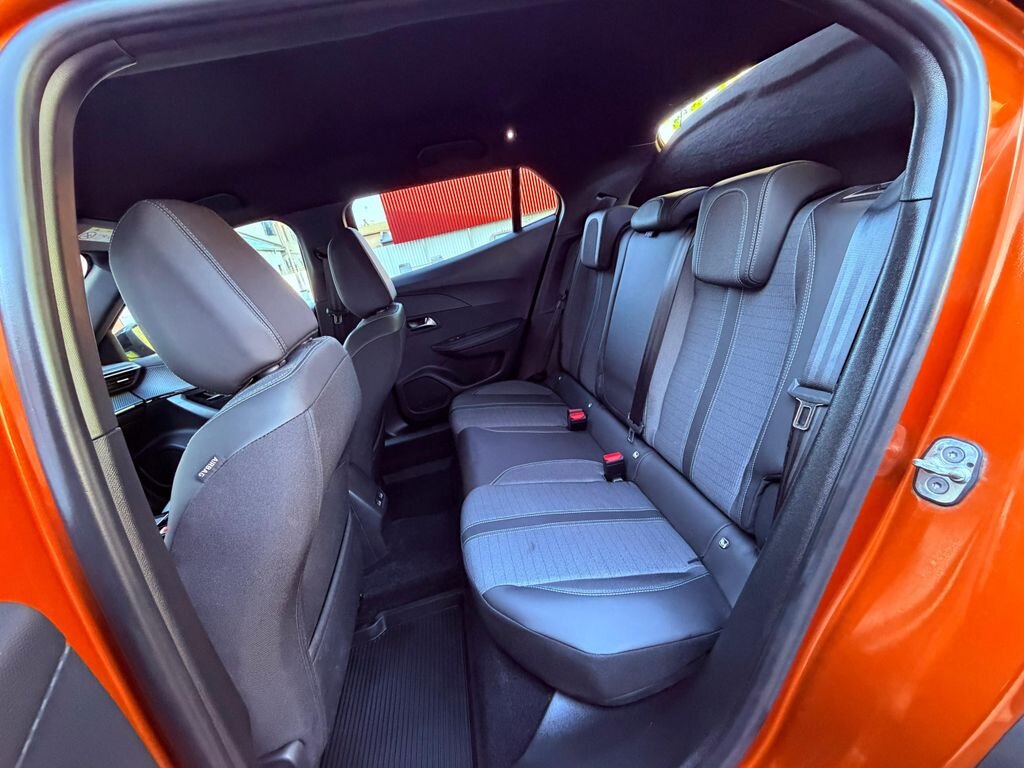 Peugeot 2008 Hatchback 1,2 l 74 kw