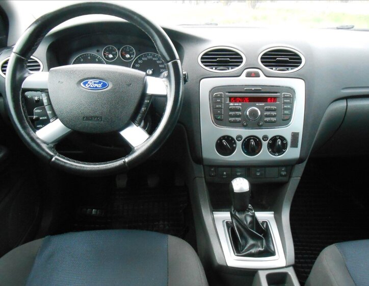Ford Focus Kombi 1,6 l 74 kw