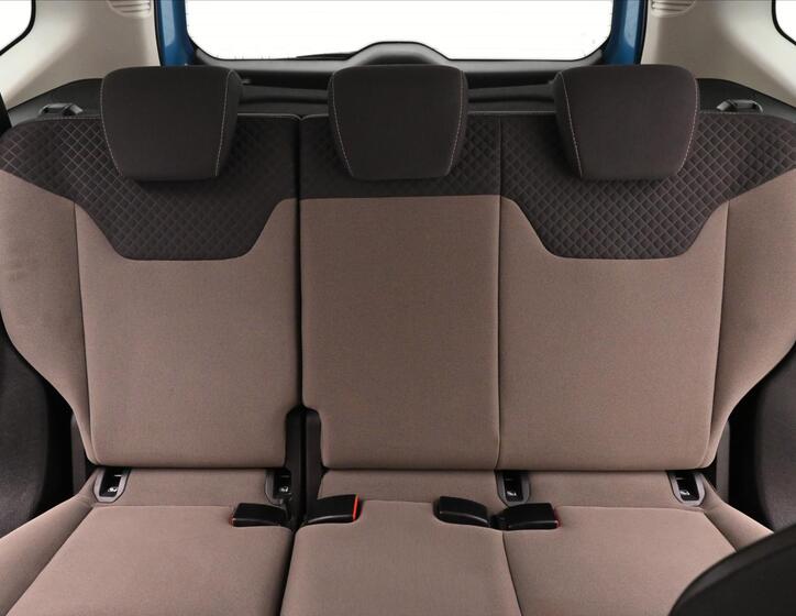 Ford Tourneo Courier 25