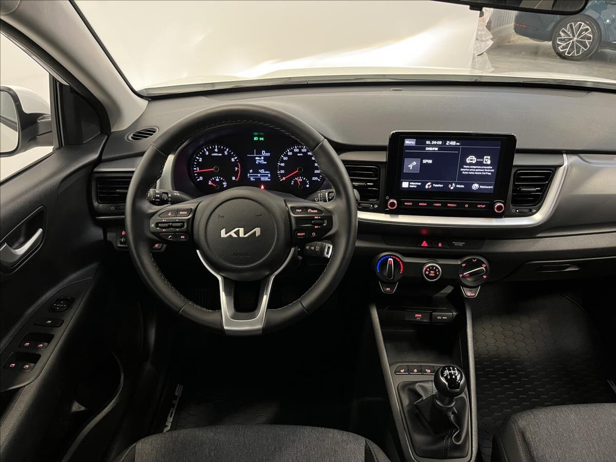 KIA Stonic SUV / Terénní 1,2 l 61 kw