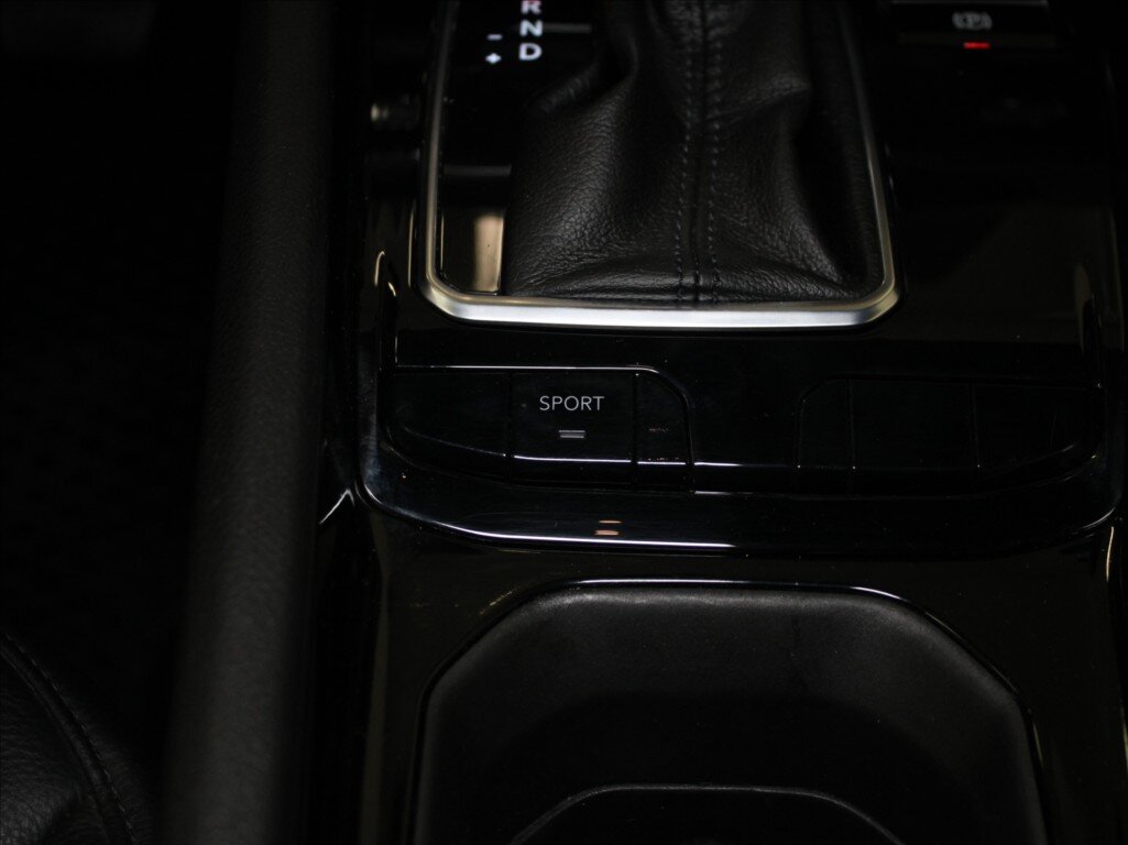 Jeep Compass SUV / Terénní 1,3 l 110 kw