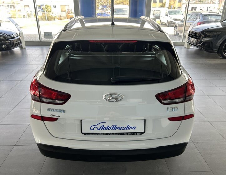 Hyundai i30 Kombi 998,0 88 kw