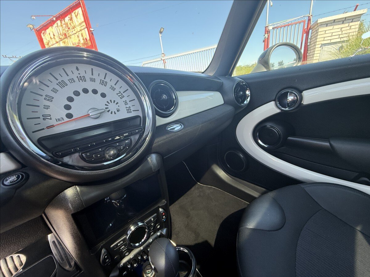 Mini Cooper Hatchback 1,6 l 90 kw