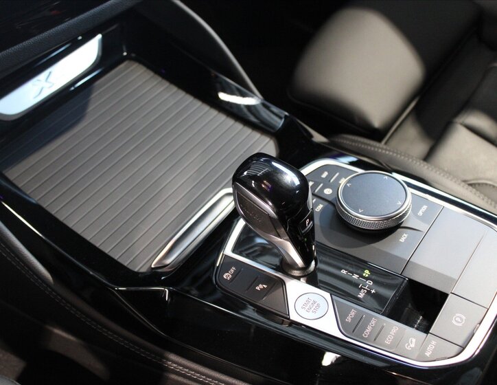 BMW X4 SUV / Terénní 3,0 l 210 kw