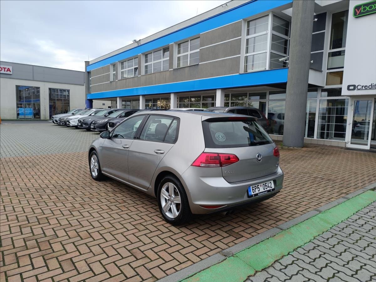 Volkswagen Golf Hatchback 1,4 l 110 kw