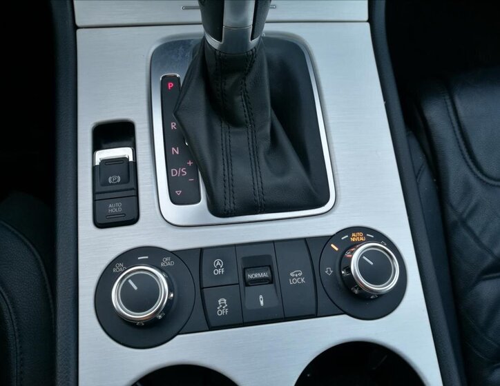 Volkswagen Touareg Kombi 3,0 l 180 kw