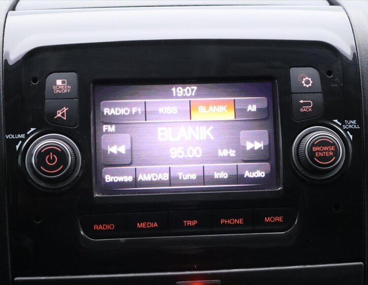 Peugeot Boxer Skříň 2,2 l 121 kw