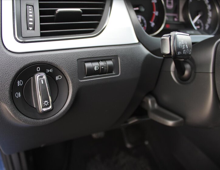 Škoda Rapid Liftback 999,0 81 kw