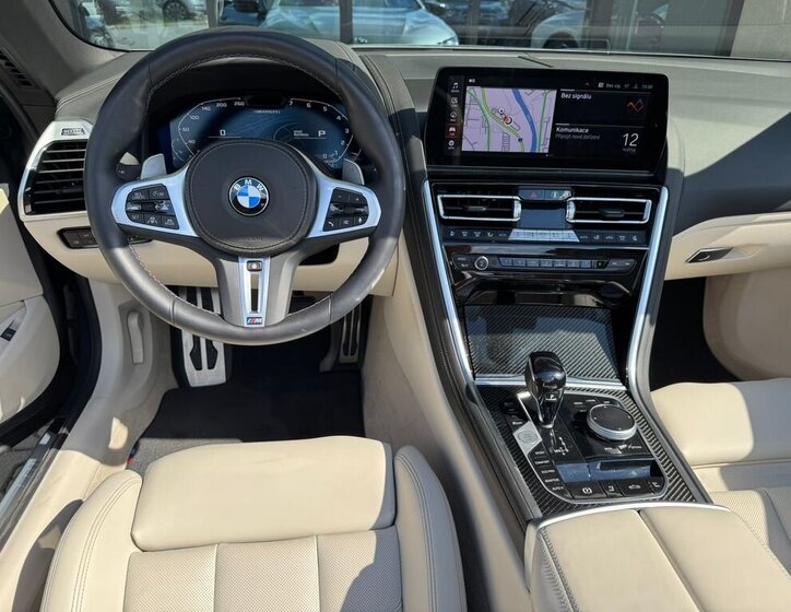BMW Řada 8 Kabriolet 4,4 l 390 kw