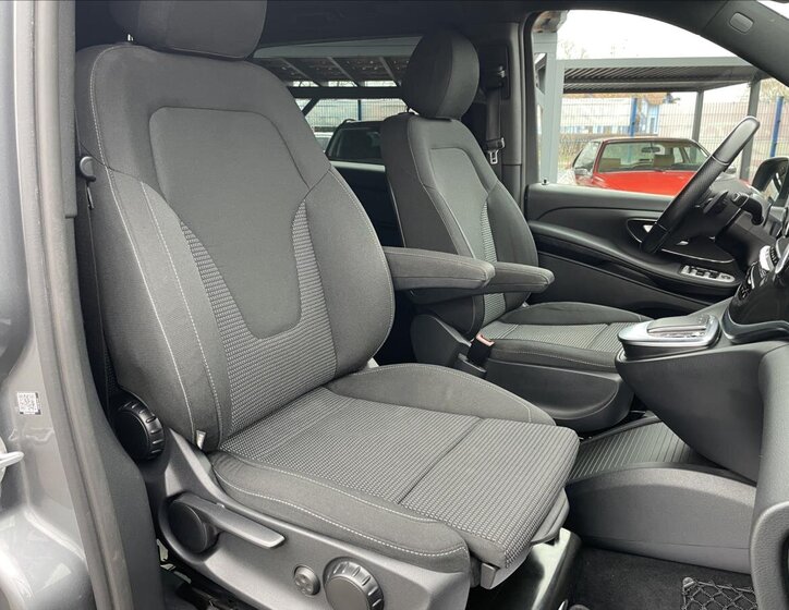 Mercedes-Benz Třídy V MPV 2,0 l 174 kw