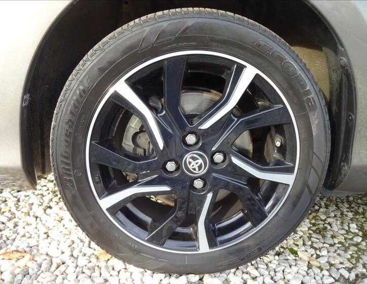 Toyota Yaris 47