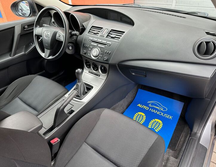 Mazda 3 15