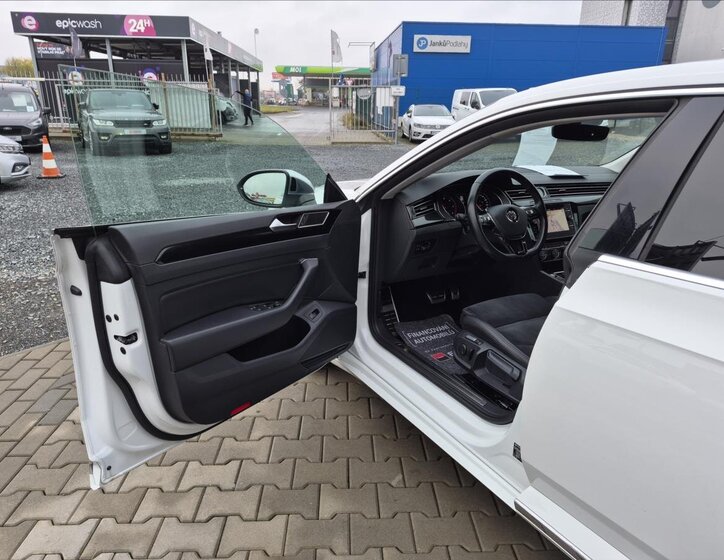 Volkswagen Arteon 10