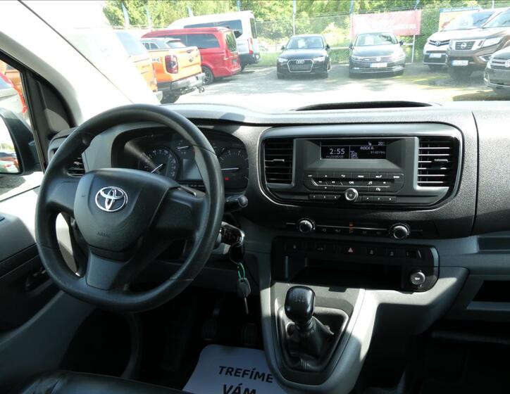 Toyota ProAce 18