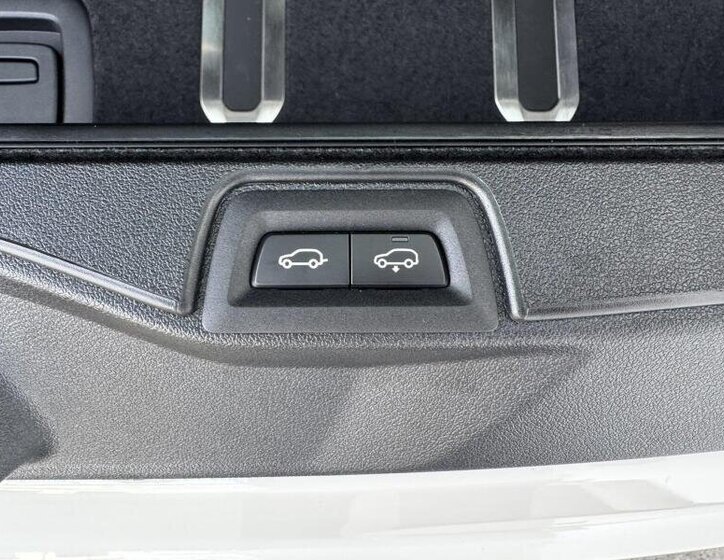 BMW X5 SUV / Terénní 3,0 l 250 kw