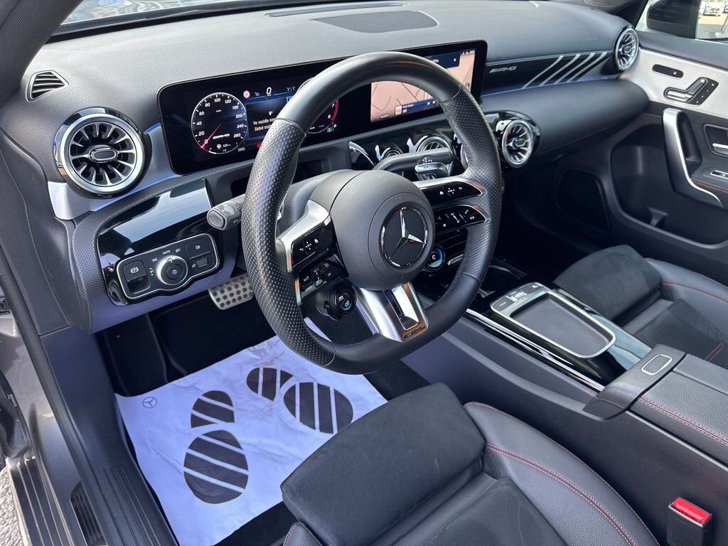 Mercedes-Benz Třídy A Hatchback 0,0 225 kw