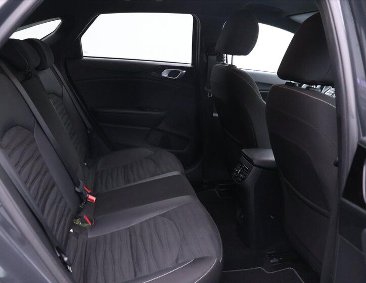 KIA ProCeed Kombi 1,5 l 117 kw