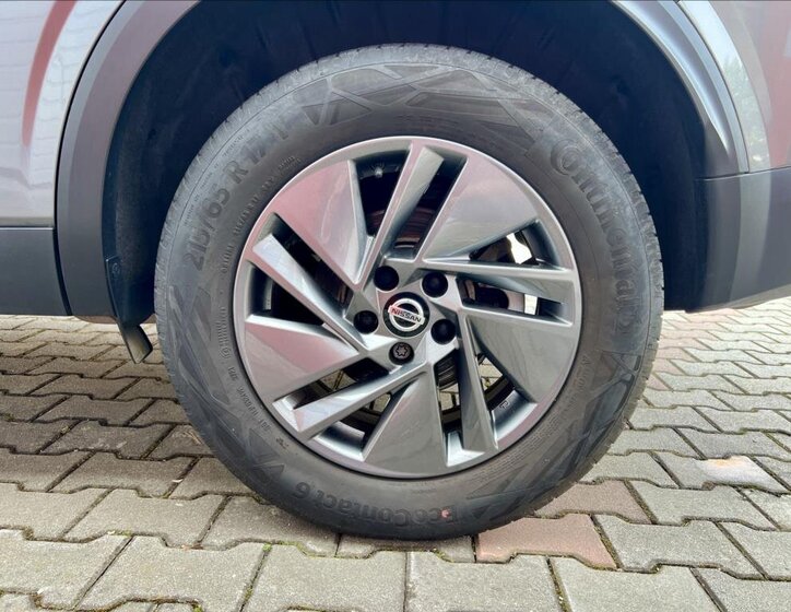 Nissan Qashqai SUV / Terénní 1,3 l 116 kw