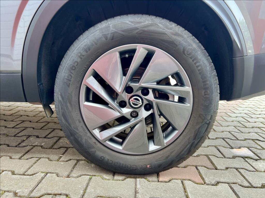 Nissan Qashqai SUV / Terénní 1,3 l 116 kw