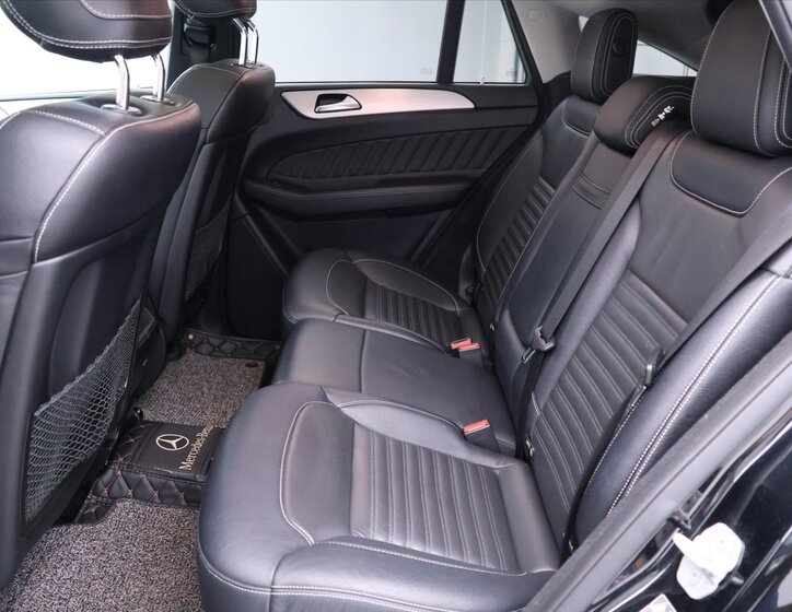 Mercedes-Benz GLE 16