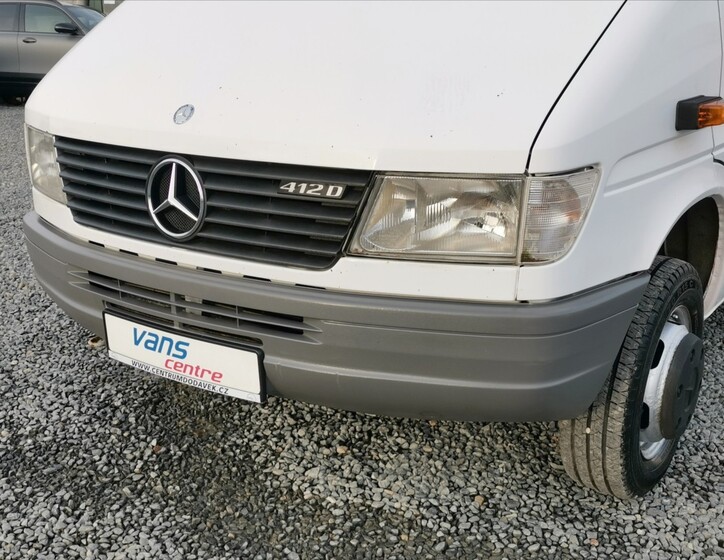 Mercedes-Benz Sprinter 15