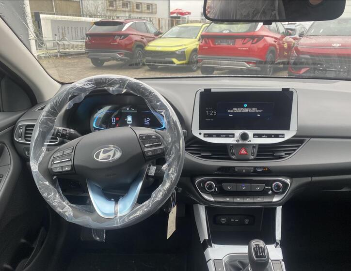 Hyundai i30 4
