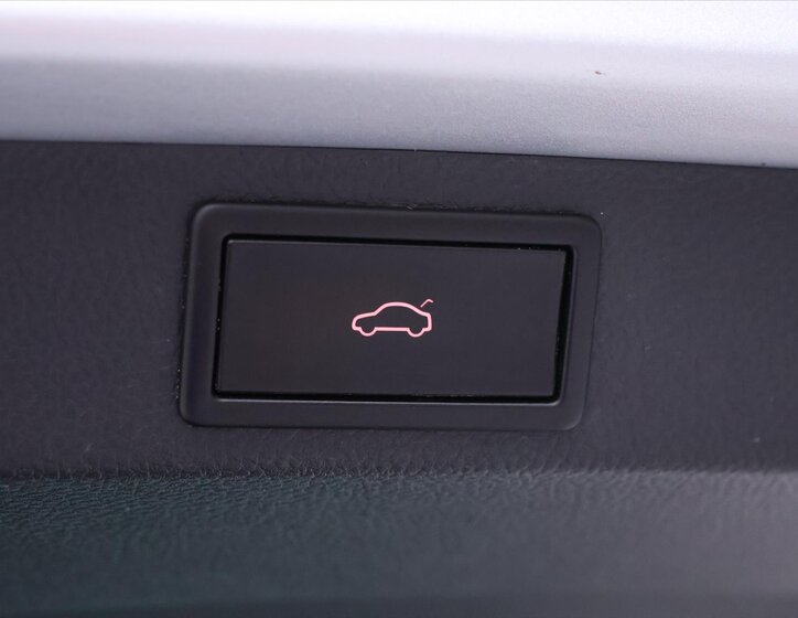 Škoda Karoq SUV / Terénní 2,0 l 110 kw