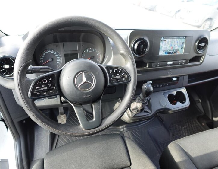 Mercedes-Benz Sprinter Valník 2,0 l 125 kw