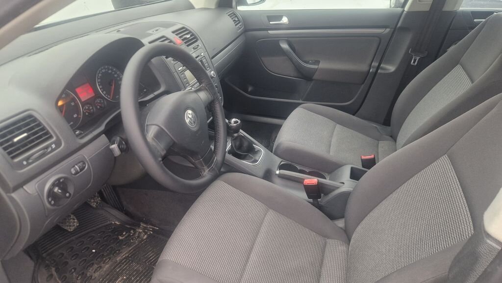 Volkswagen Jetta Sedan 1,9 l 77 kw