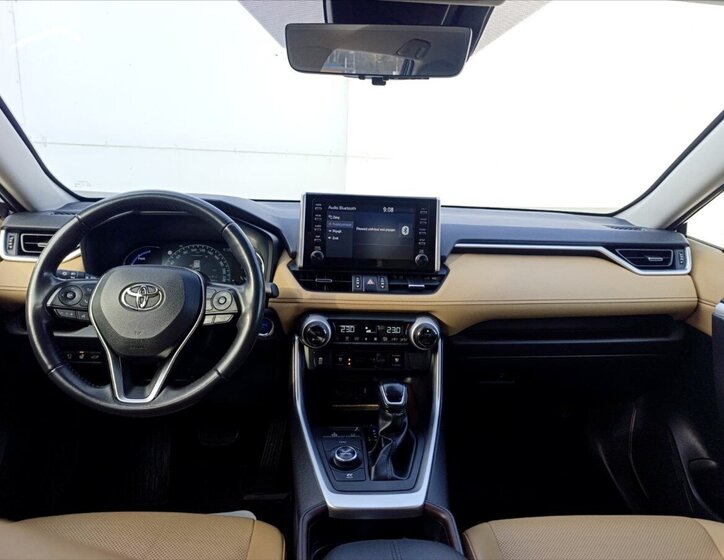 Toyota RAV4 SUV 2,5 l 131 kw