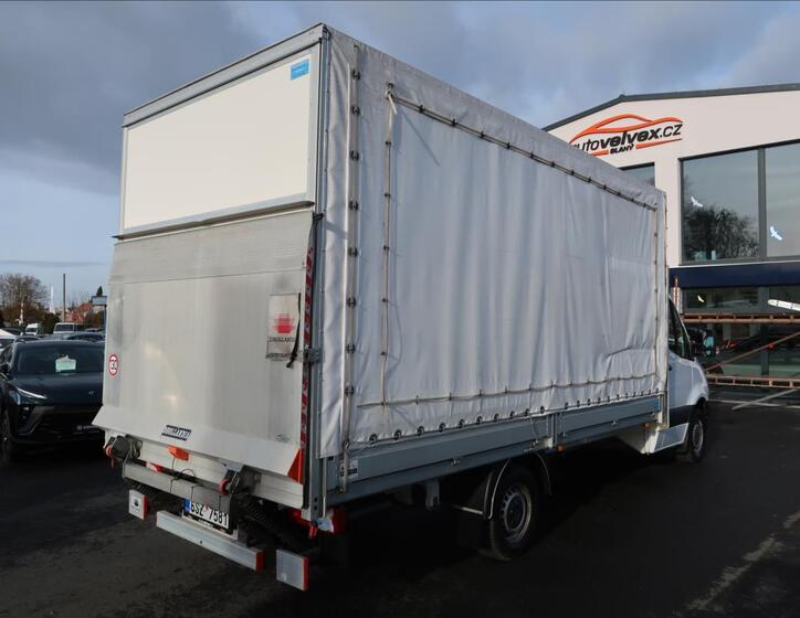 Mercedes-Benz Sprinter 3