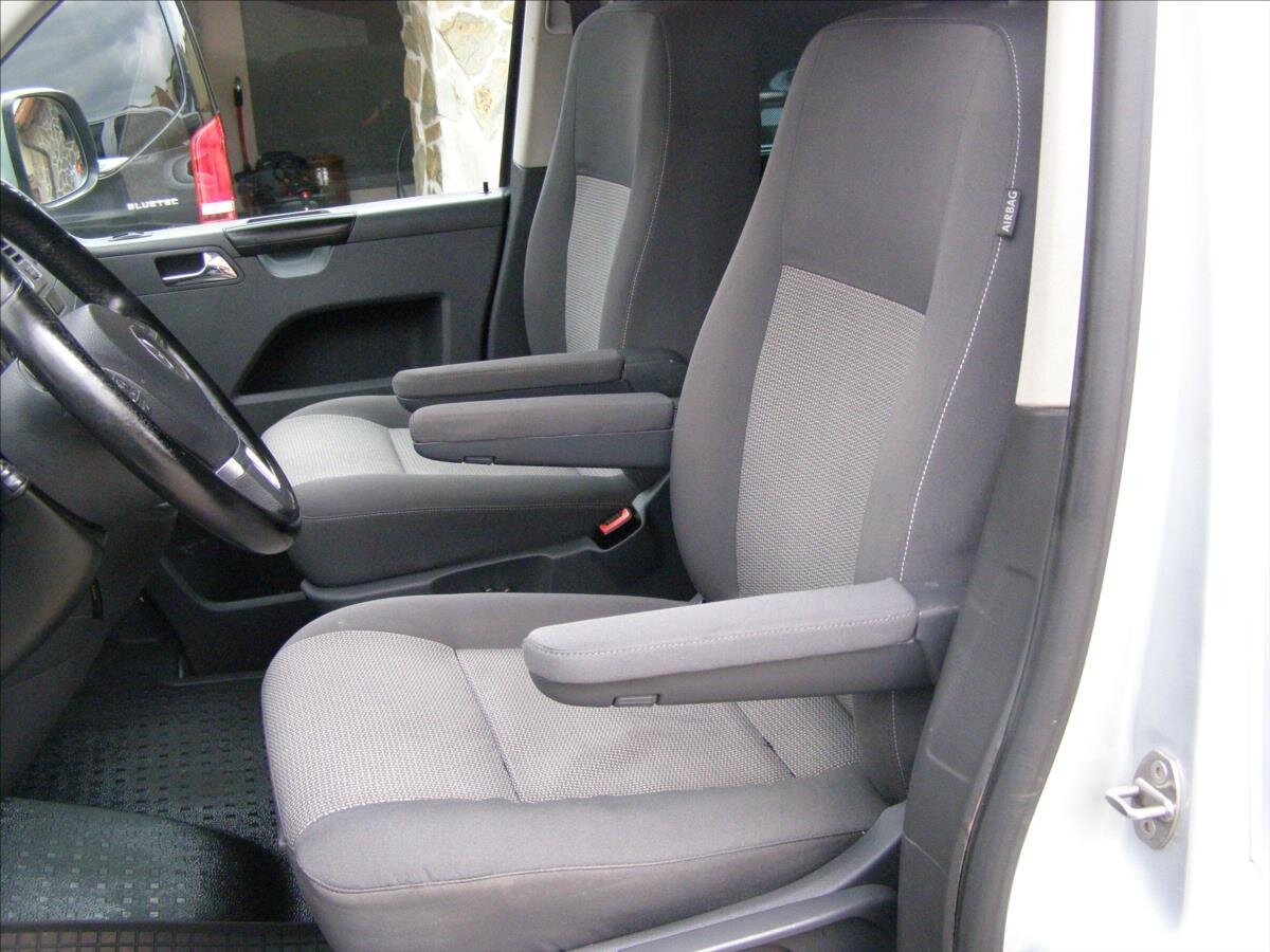 Volkswagen Caravelle MPV 2,0 l 103 kw