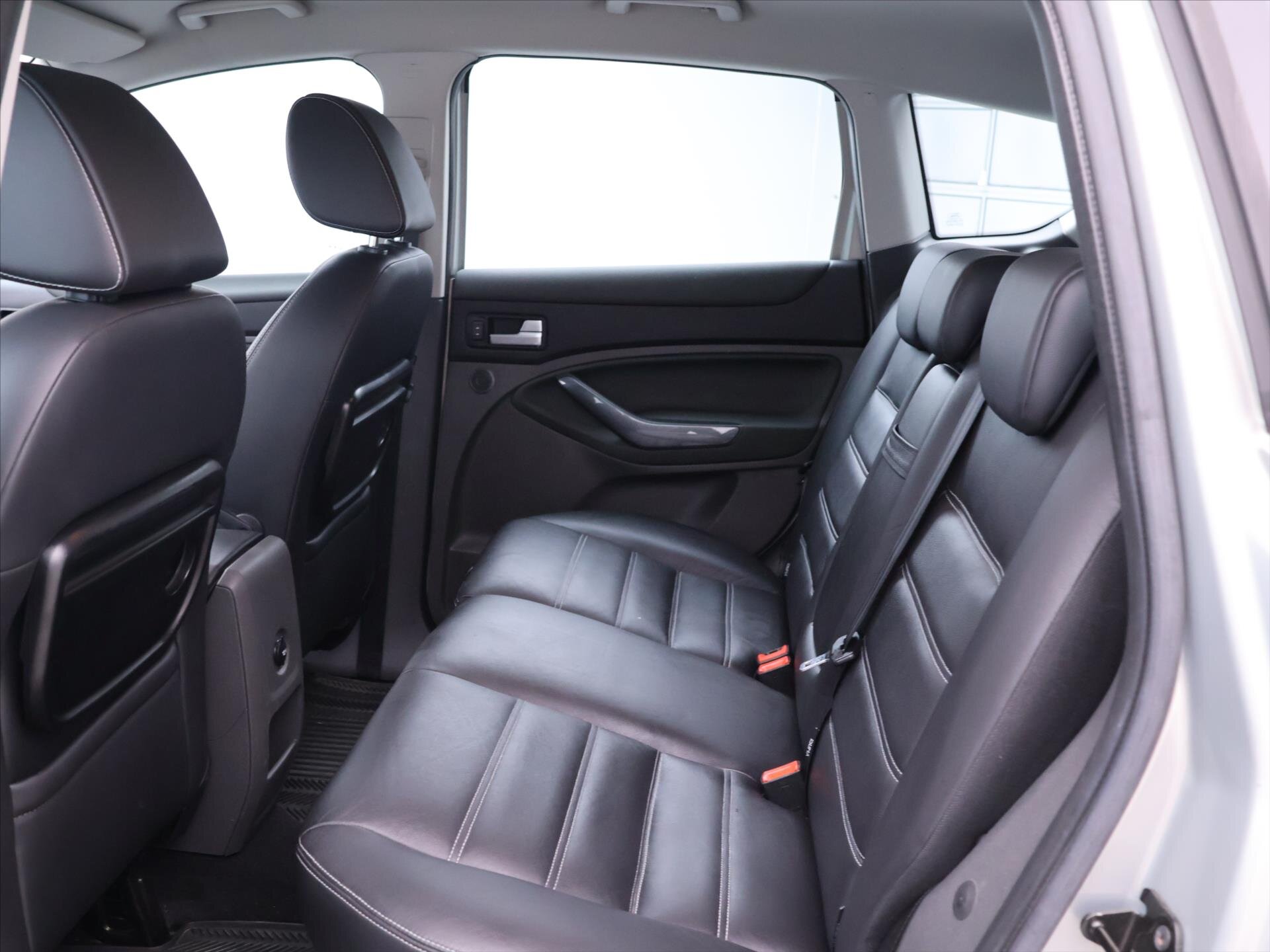 Ford Kuga SUV 2,0 l 100 kw