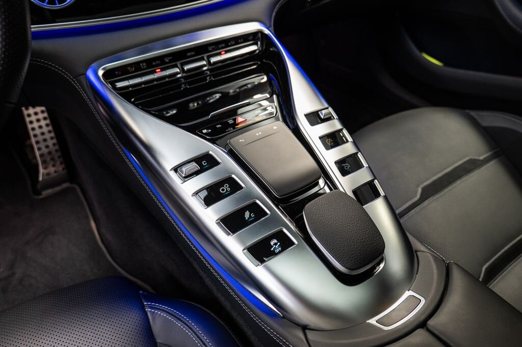 Mercedes-Benz AMG GT SUV / Terénní 4,0 l 430 kw