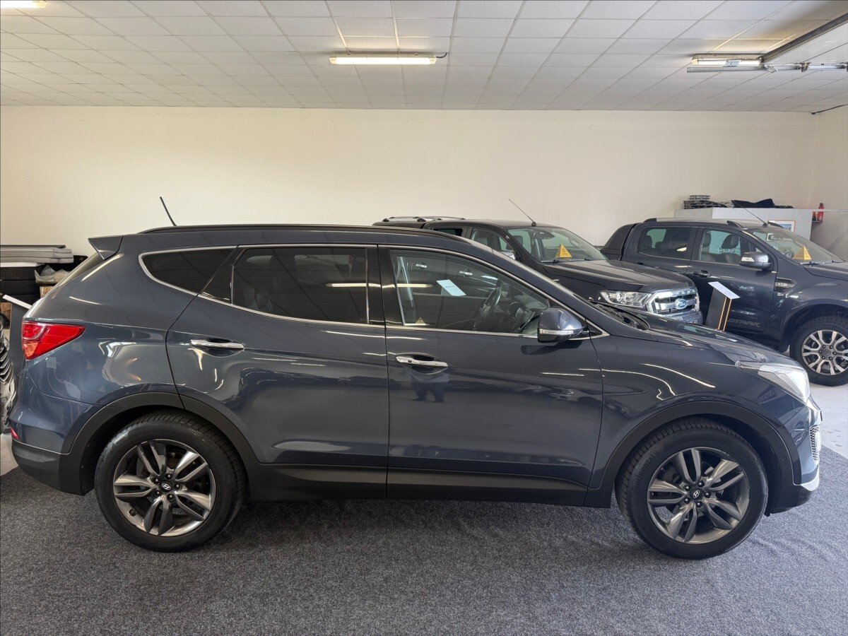 Hyundai Santa Fe SUV / Terénní 2,2 l 145 kw