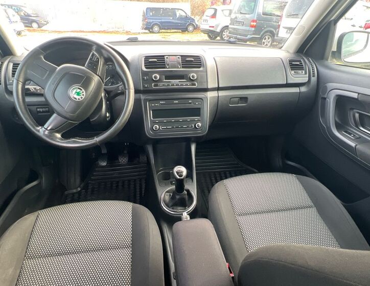 Škoda Roomster 13