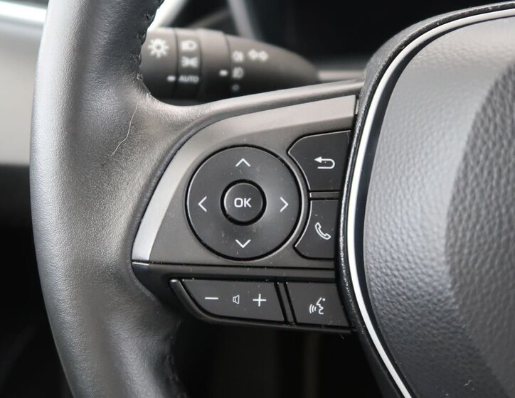 Toyota Corolla Sedan / Limuzína 1,8 l 72 kw