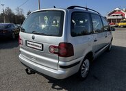 Volkswagen Sharan Kombi 1,9 l 85 kw