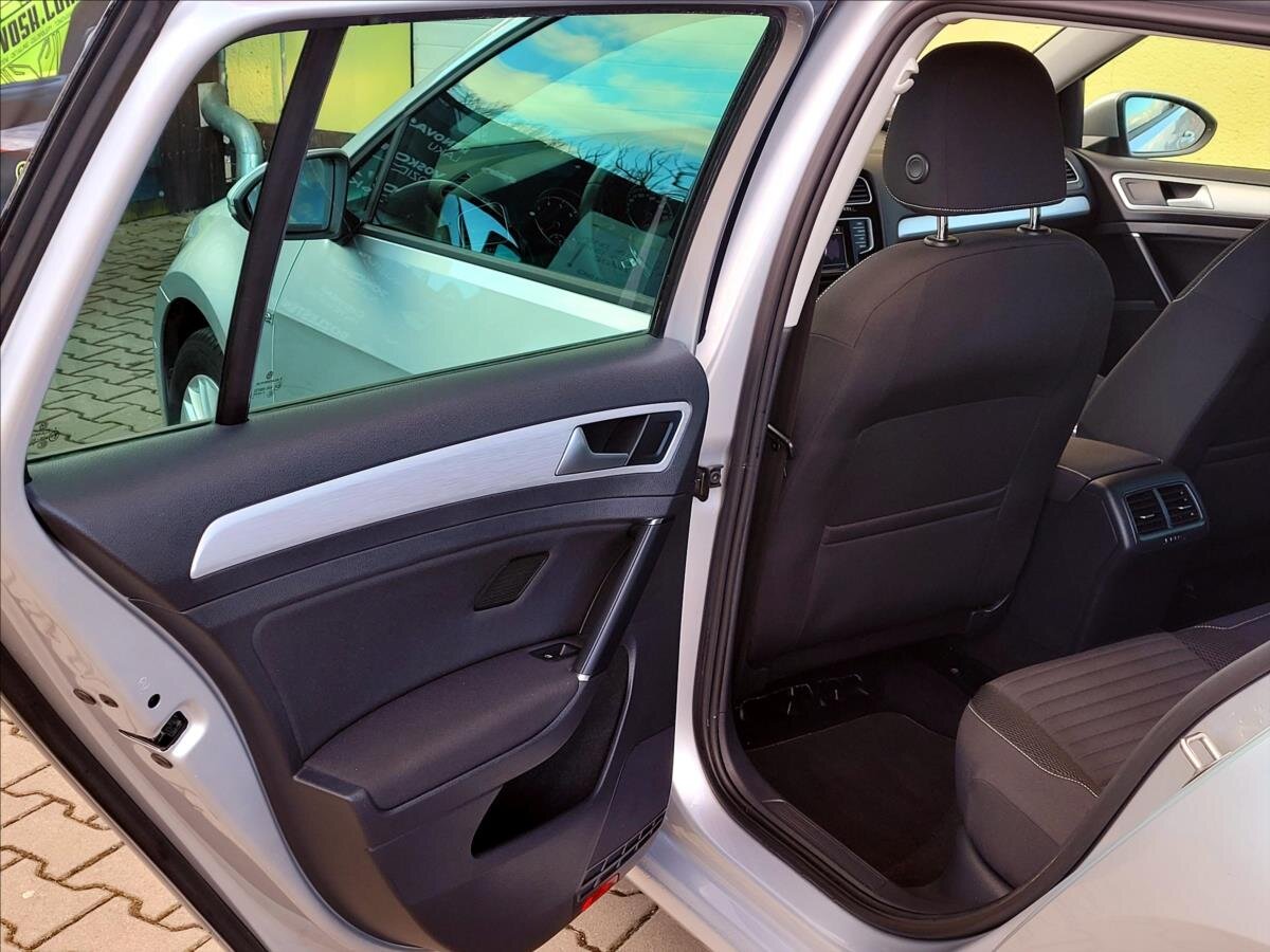 Volkswagen Golf Kombi 1,4 l 90 kw