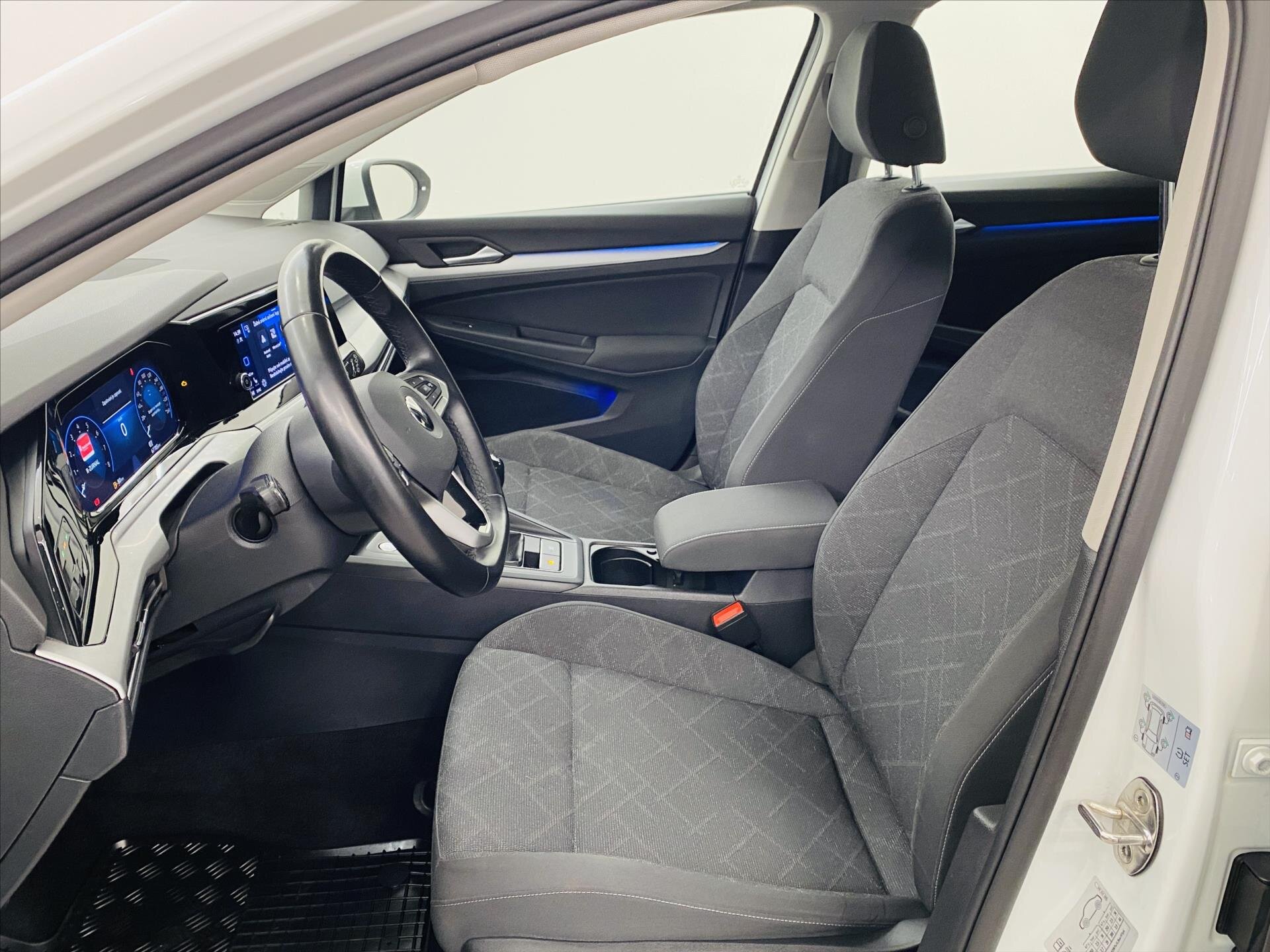 Volkswagen Golf Hatchback 999,0 81 kw