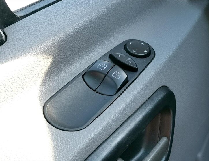 Mercedes-Benz Ostatní 14