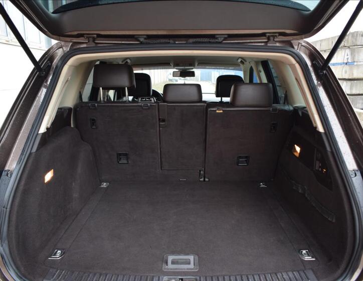 Volkswagen Touareg 10