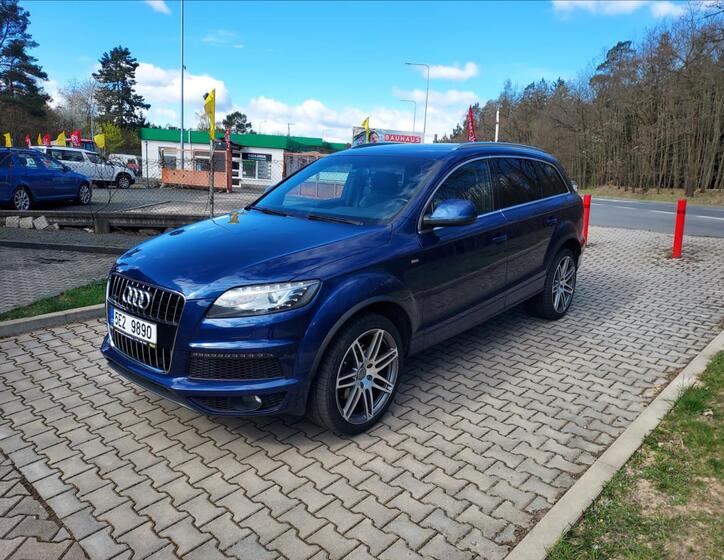 Audi Q7 1