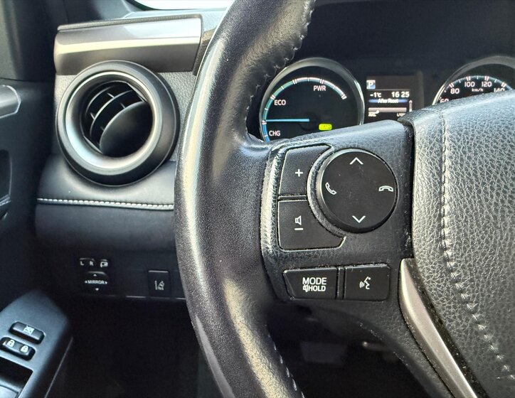 Toyota RAV4 SUV 2,5 l 114 kw