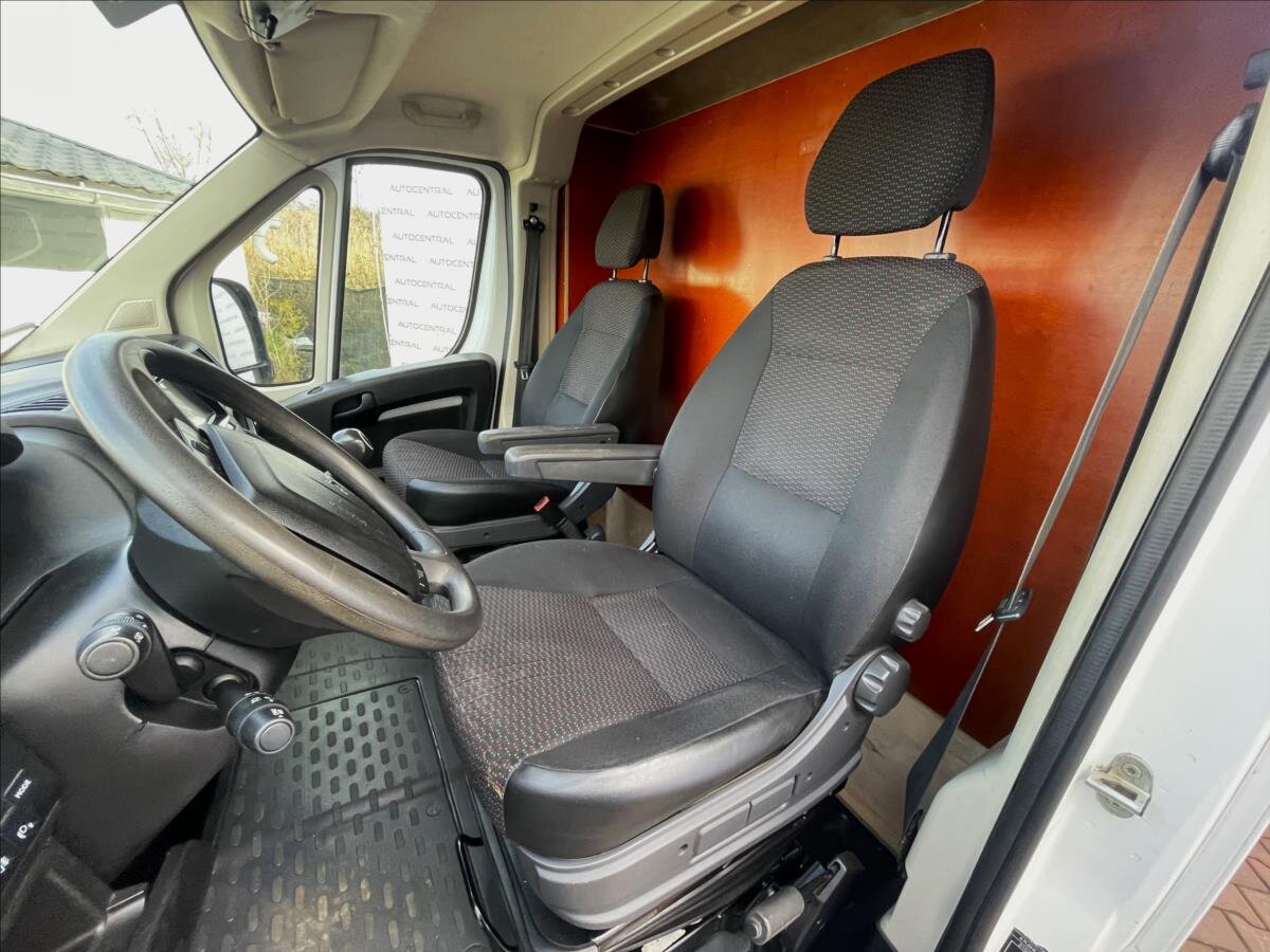 Peugeot Boxer Skříň 2,2 l 121 kw