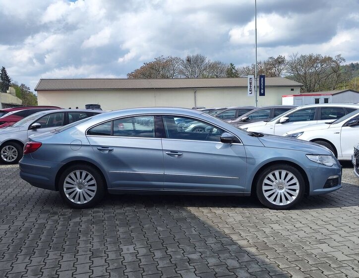 Volkswagen Passat CC Sedan / Limuzína 2,0 l 103 kw