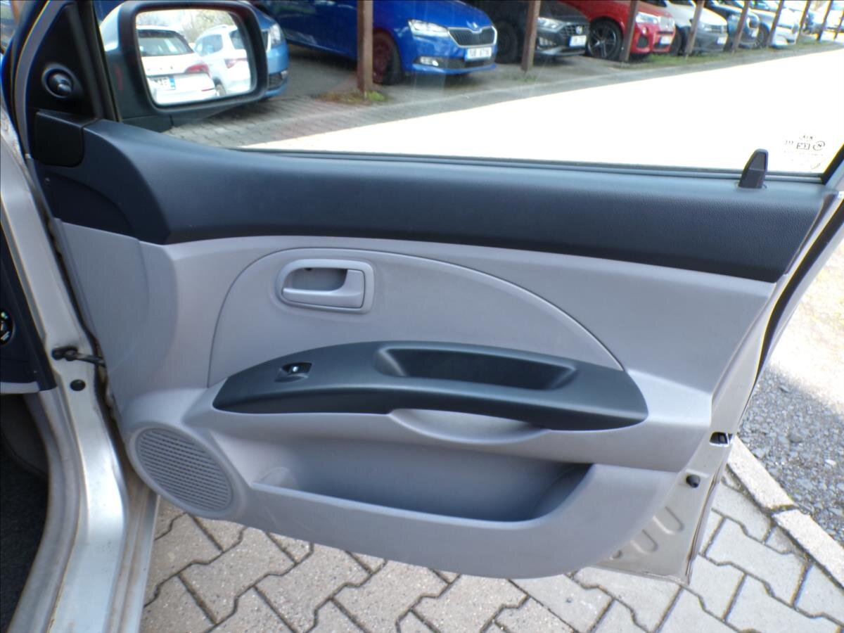 KIA Picanto Kombi 1,1 l 48 kw