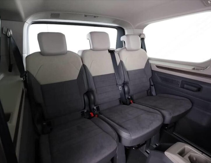 Volkswagen Multivan VAN-Minibus 0,0 130 kw