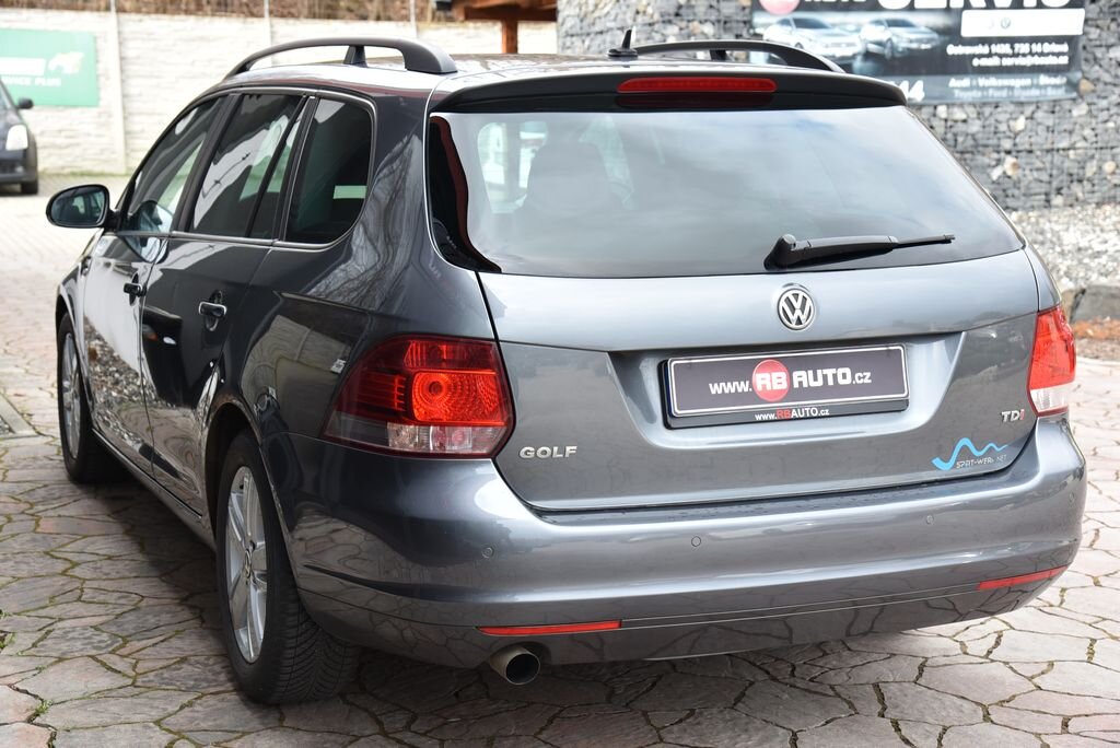 Volkswagen Golf Kombi 1,6 l 77 kw